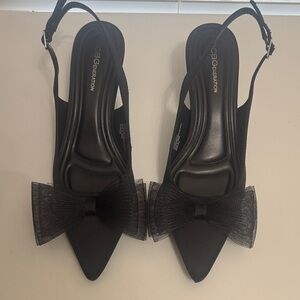BCBGeneration Elegant Black Heels with Mesh Bow